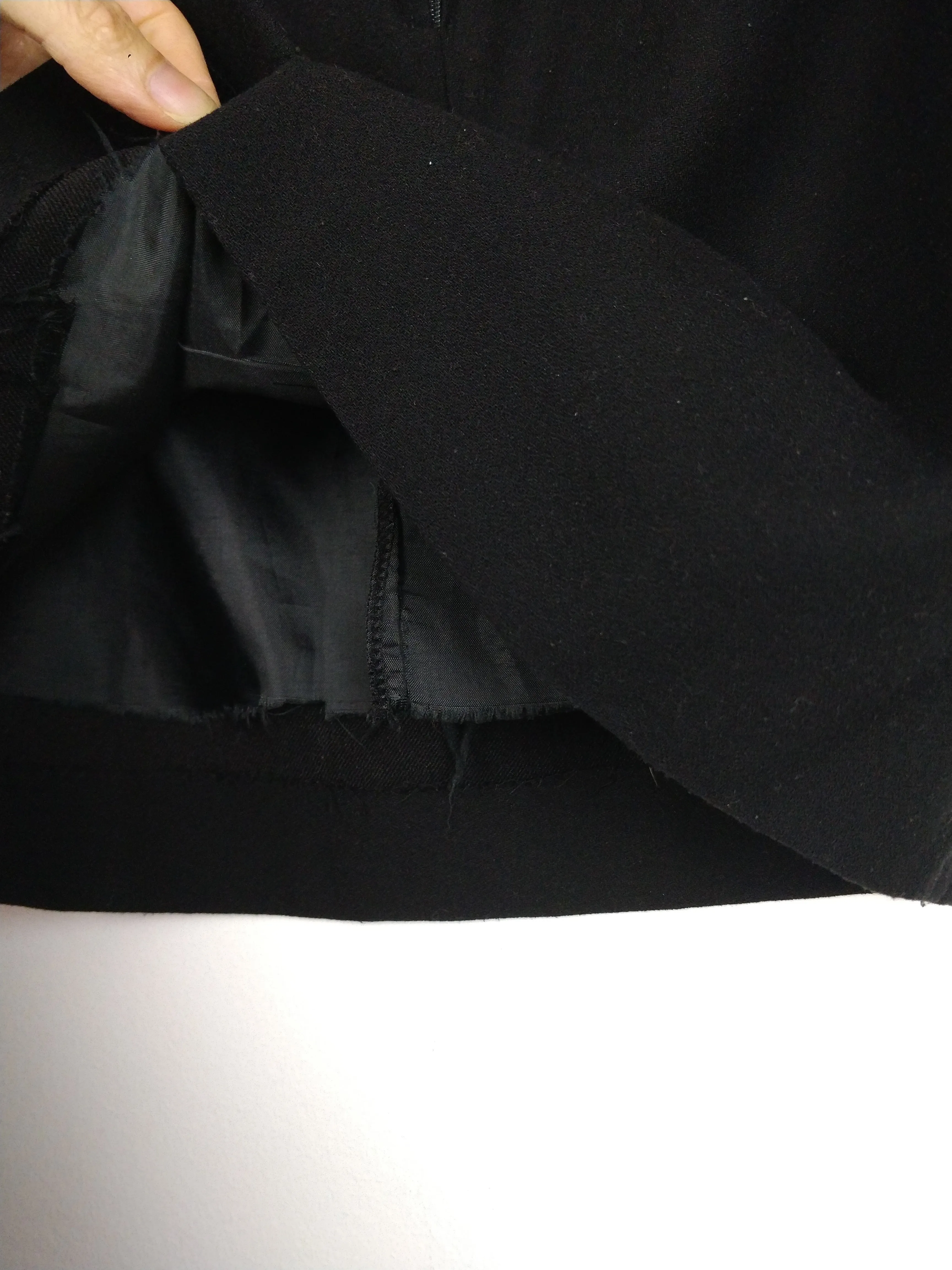 The Black Skirt | Vintage mini midi pencil skirt black XS-S